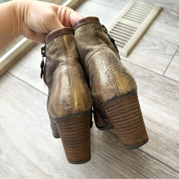 MJUS Metallic Leather Mixed Media Distressed Leather  Heeled Boots - Picture 7 of 15